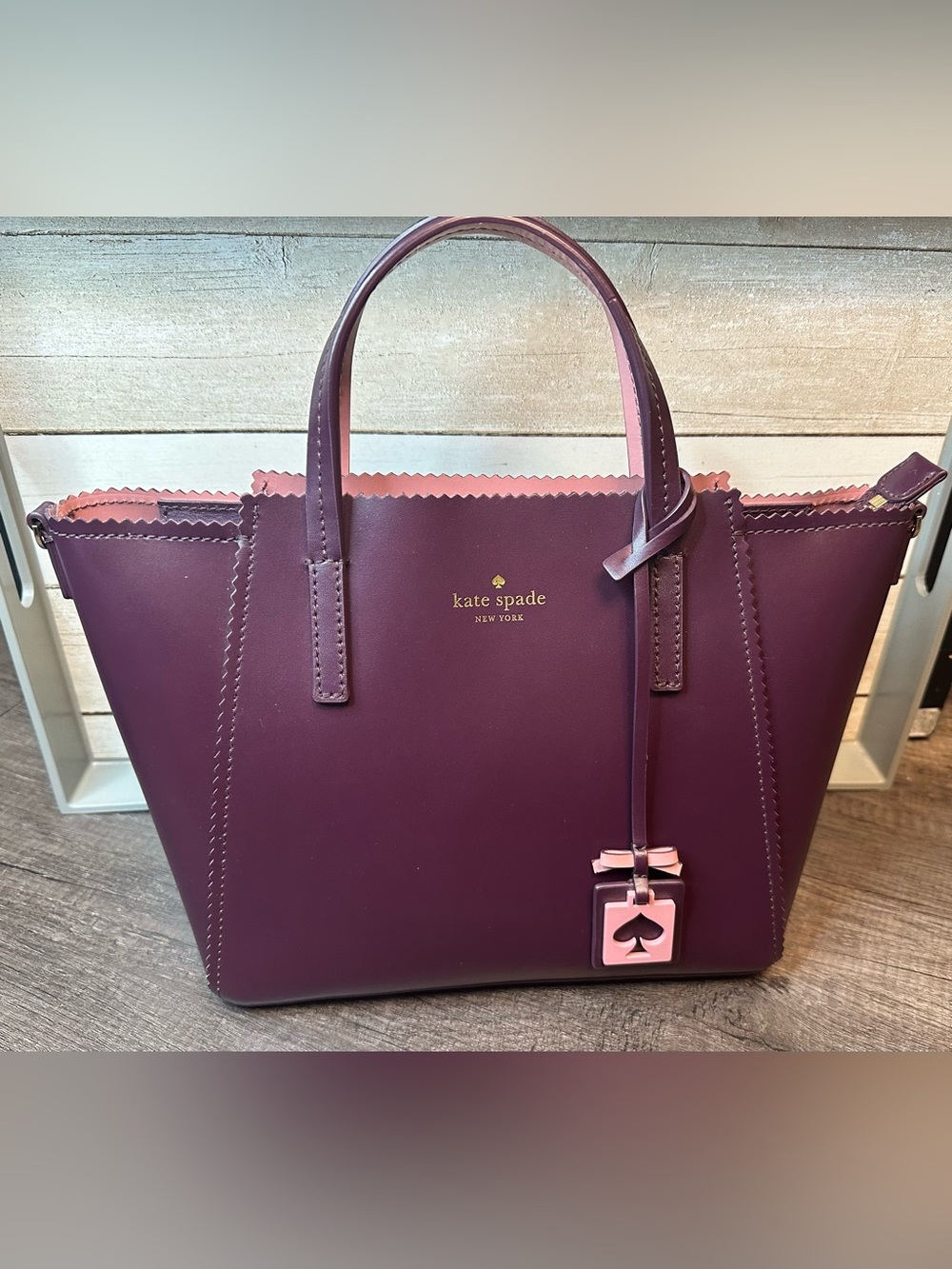 Kate Spade Turner Road Small Loryn